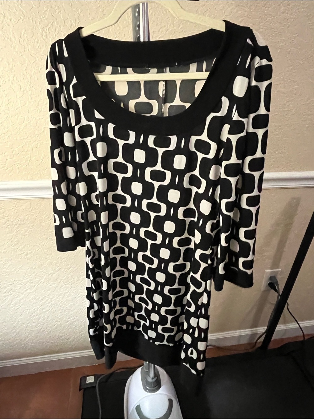 Black & White Women's Tunic Dress